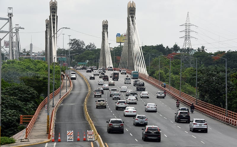 mopc-hara-estudio-en-puente-juan-bosch-sin-interrupcion-del-transito