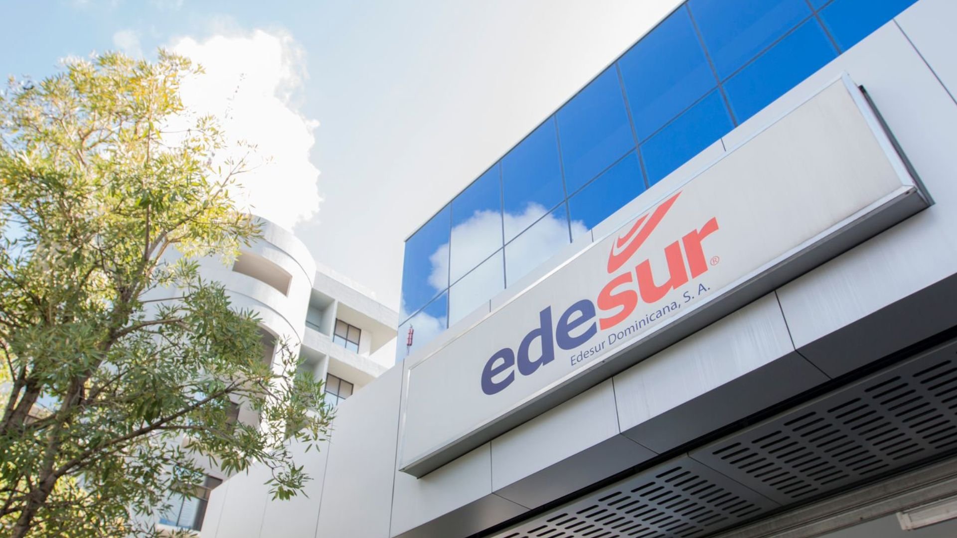 edesur-soluciona-falla-que-provoco-interrupciones-en-suministro-energetico-a-sectores-del-dn