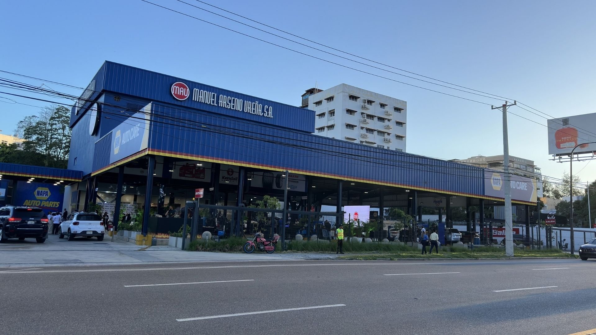 autocentro-napa-abre-sus-puertas-en-santo-domingo