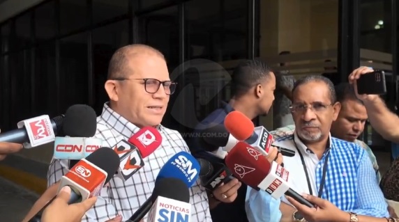 fuerza-del-pueblo-afirma-gobierno-«mientras-mas-recibe,-mas-gasta»