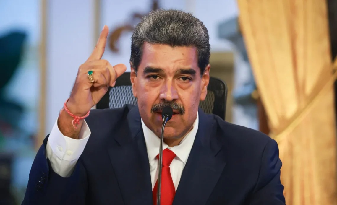 maduro-pide-no-aceptar-equipos-electronicos-como-regalos-de-navidad