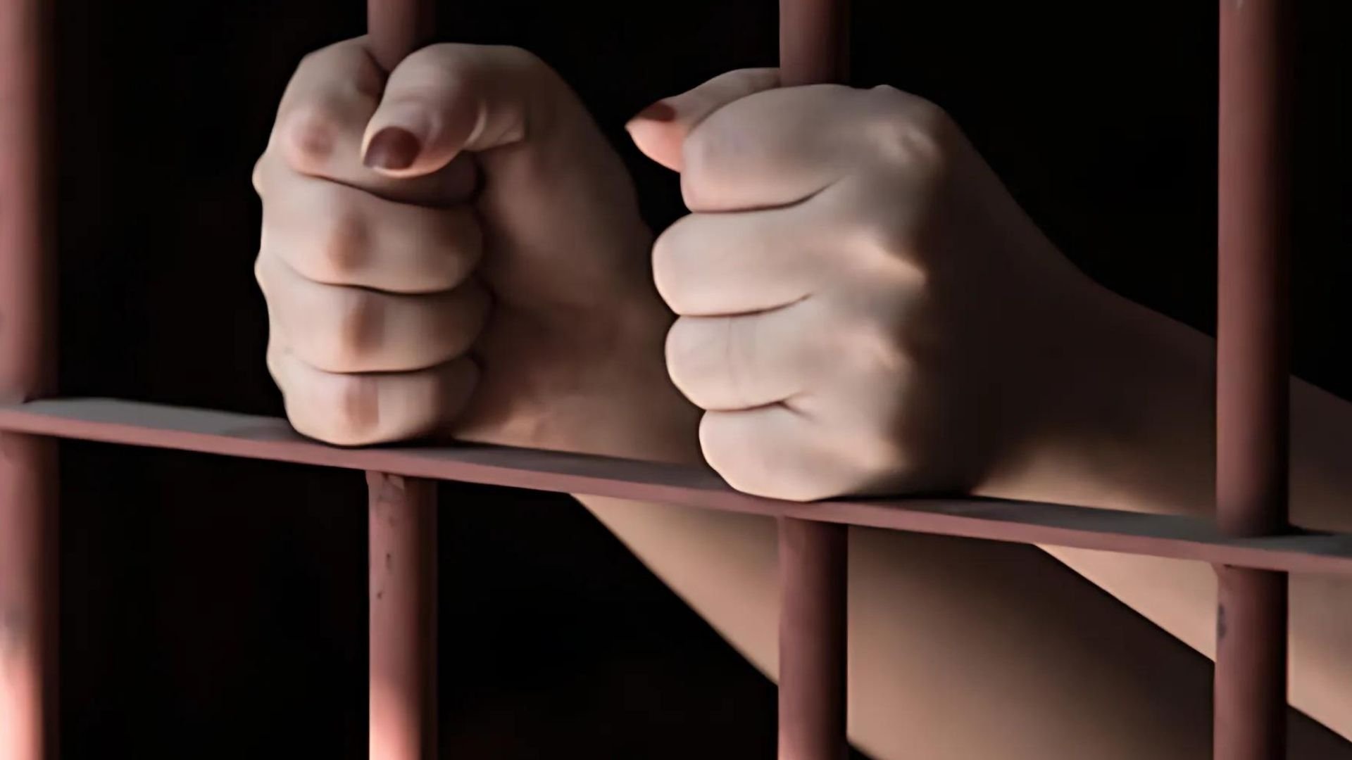 pn-apresa-mujer-por-maltrato-infantil-tras-video-viral-en-redes-sociales