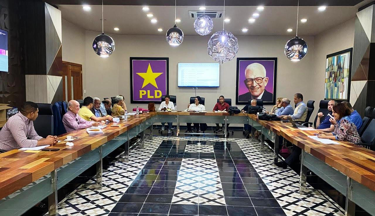 peledeistas-hacen-mas-de-siete-mil-propuestas-para-la-modificacion-y-actualizacion-del-pld