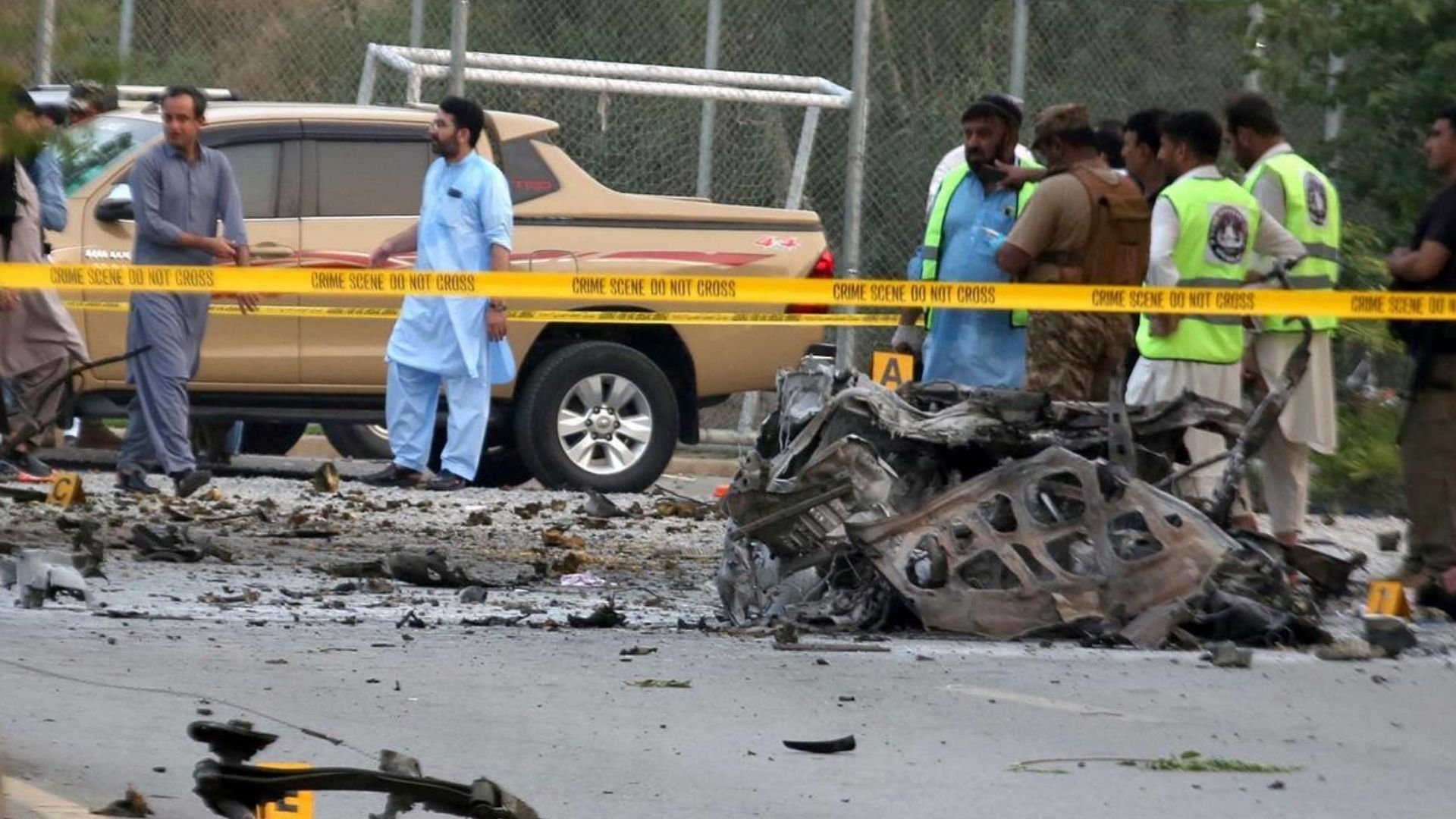 muere-policia-en-atentado-contra-convoy-de-diplomaticos-extranjeros-en-pakistan