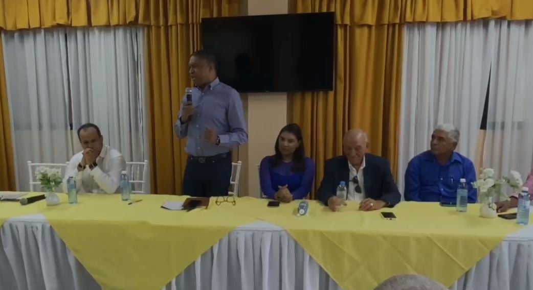 yvan-lorenzo-dice-gobierno-quiere-acabar-con-aparato-productivo-nacional