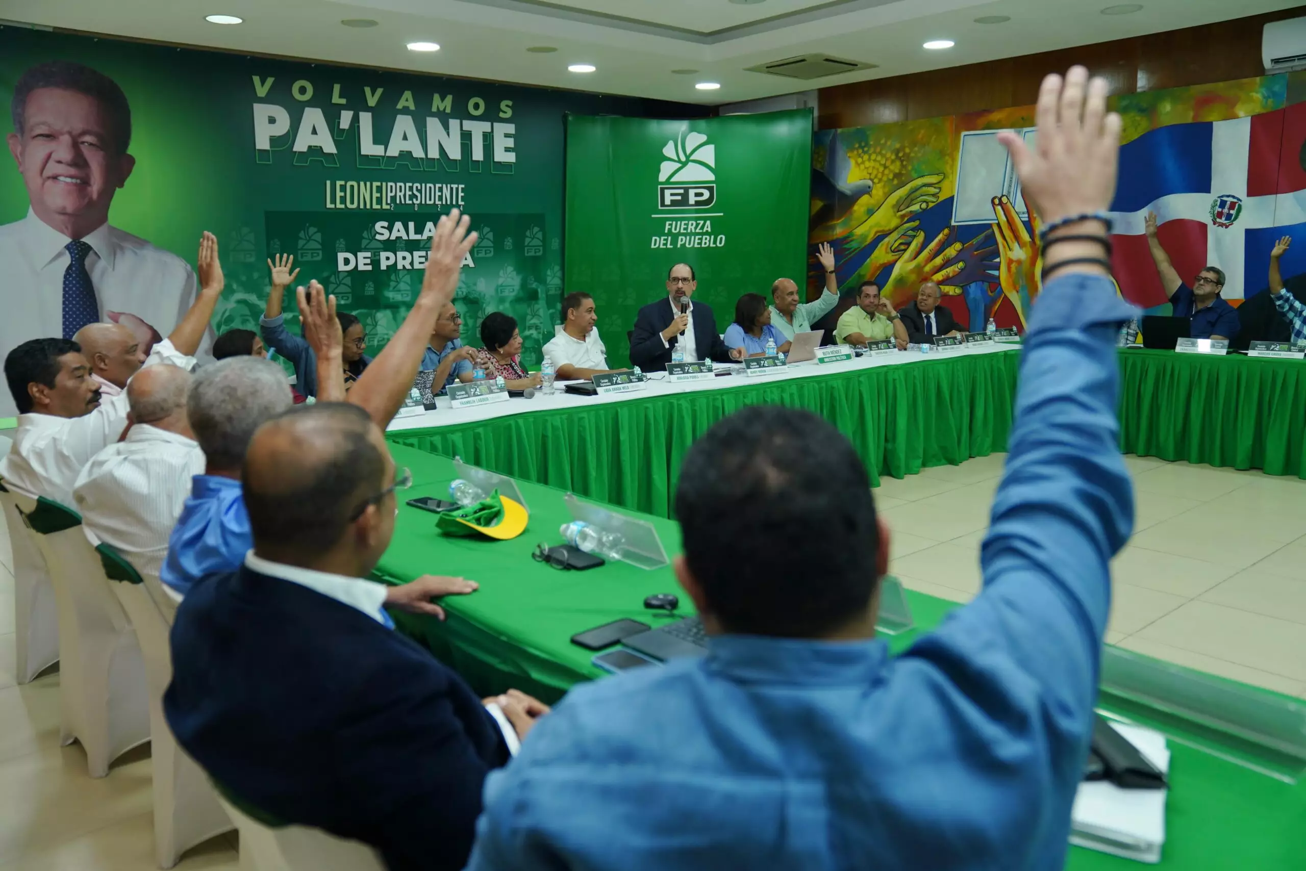 fuerza-del-pueblo-integra-mesas-de-trabajo-de-su-congreso