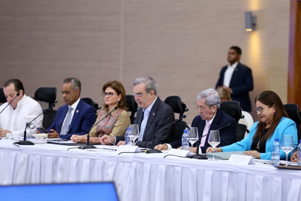 reportaje-semana-crucial-para-la-reforma-constitucional-que-impulsa-el-presidente-abinader