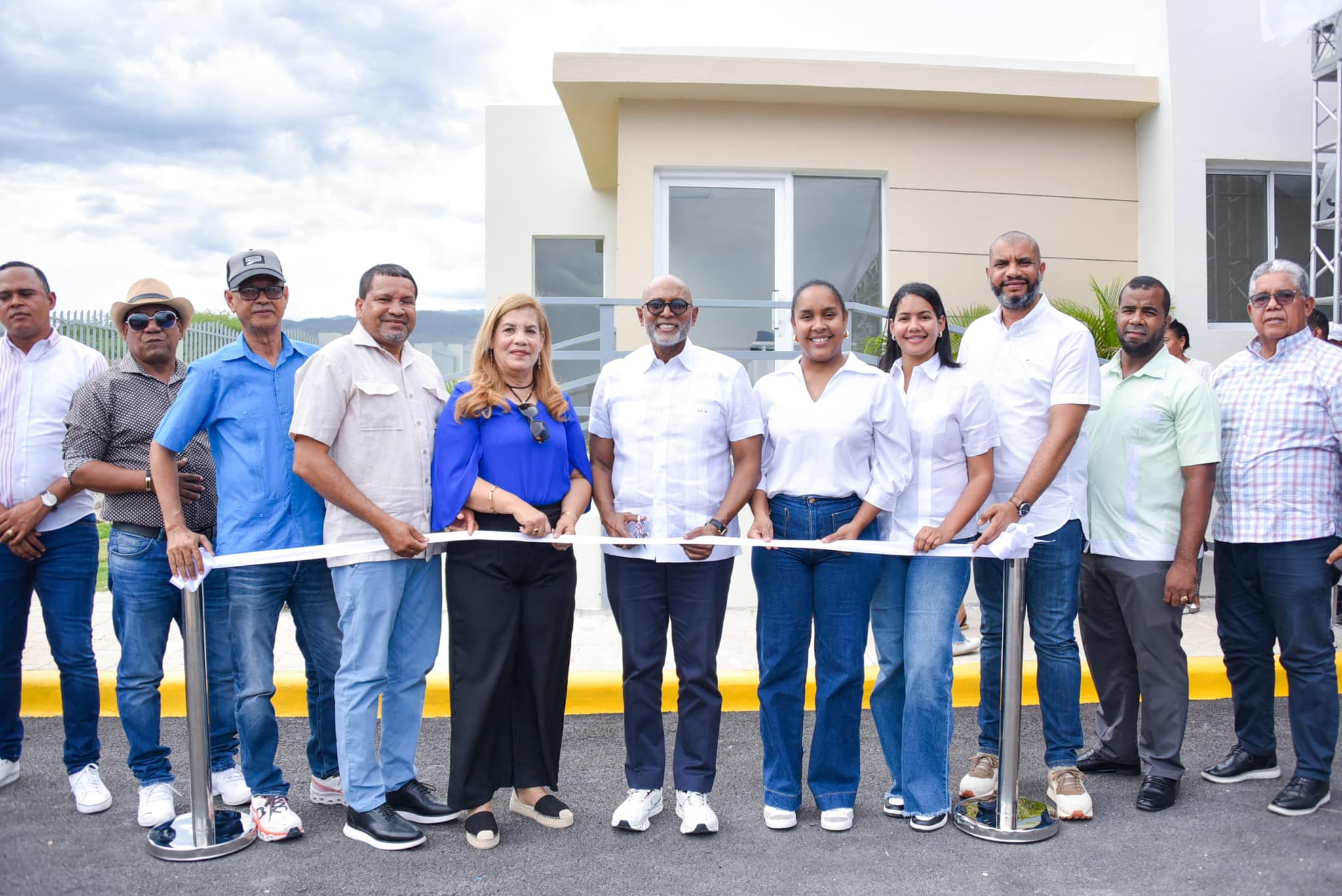 desarrollo-provincial-inaugura-cementerio-en-el-municipio-de-los-rios