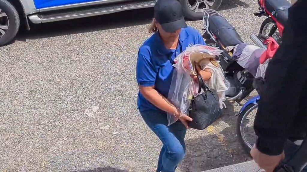 video:-decomisan-alijo-de-droga-en-100-cajas-de-guineo-en-manzanillo