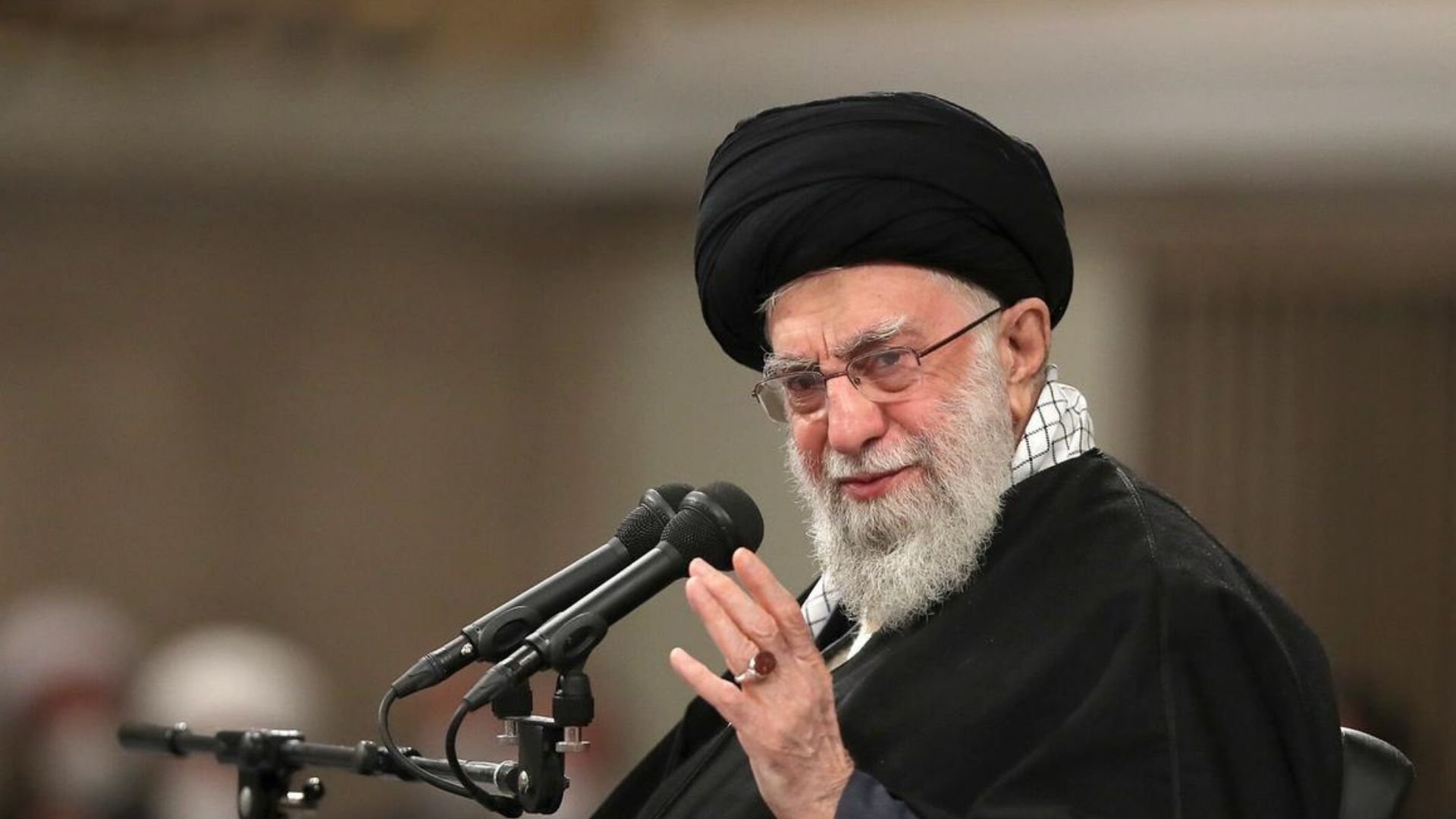 lider-supremo-de-iran-afirma-que-muerte-de-comandantes-no-arrodillara-a-hezbollah