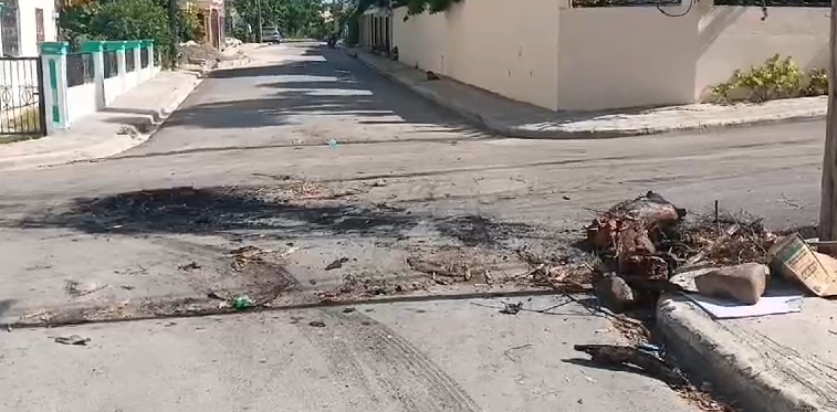 protestan-por-apagones-y-altos-voltajes-de-manera-constantes-en-hato-mayor