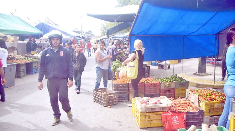 comerciantes-de-el-carrizal-afirman-que-la-repatriacion-de-indocumentados-haitianos-no-impacta-actividad-economica
