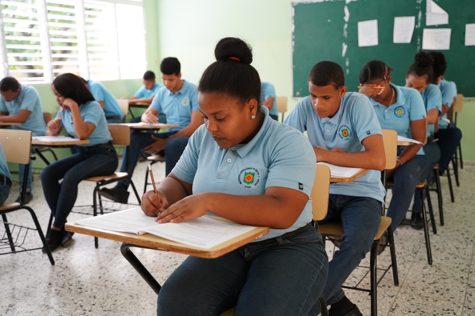 minerd-llama-unos-20-mil-estudiantes-a-inscribirse-en-tercera-convocatoria-de-pruebas-nacionales