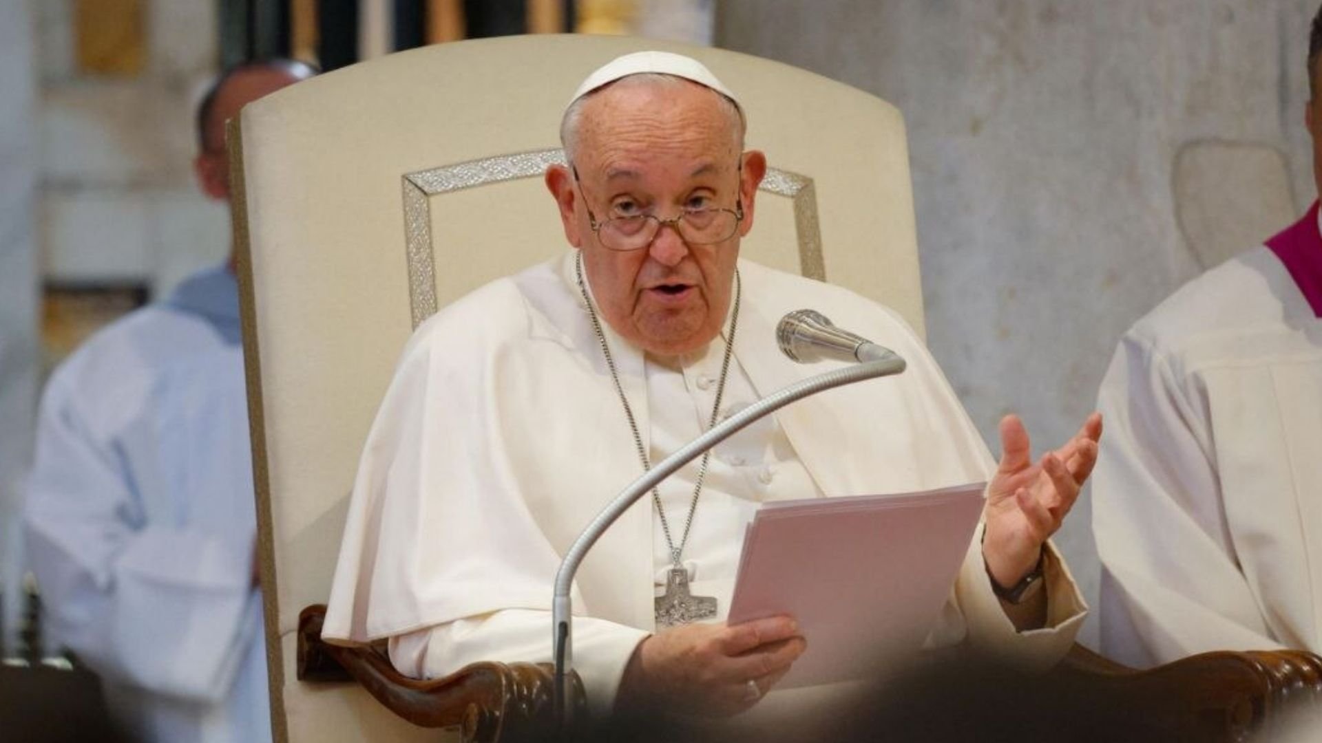 papa-advierte-que-estamos-cerca-de-una-guerra-«casi-mundial»