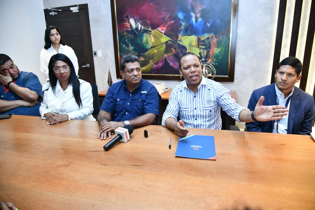 intrant-y-alcaldia-de-los-alcarrizos-trabajan-para-el-reordenamiento-del-transito-en-ese-municipio