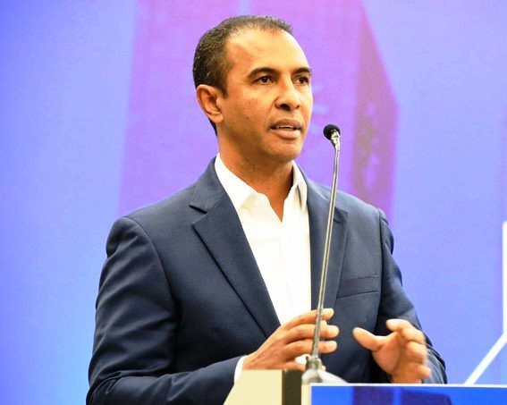 “esto-no-es-un-adios”;-domingo-contreras-renuncia-a-las-filas-del-pld