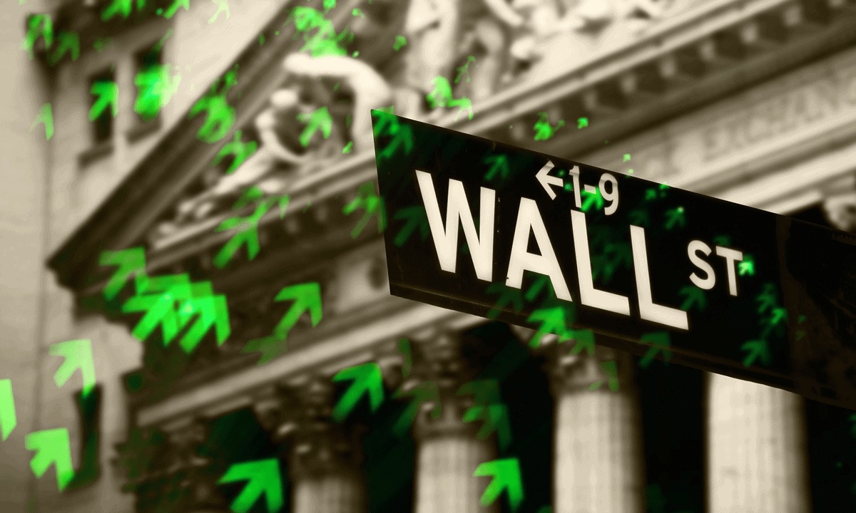 wall-street-cierra-en-verde-tras-disiparse-la-volatilidad-ligada-a-oriente-medio