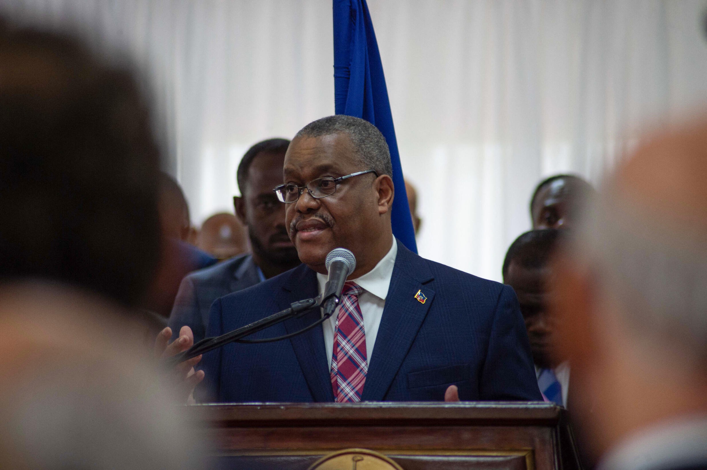 gobierno-haitiano,-en-alerta-tras-ataque-de-bandas-armadas-que-dejo-mas-de-70-muertos