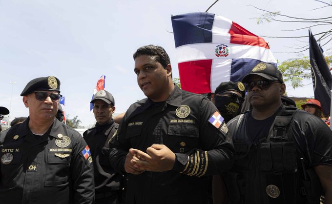 protestan-este-sabado-en-la-plaza-de-la-bandera-contra-ilegales-haitianos