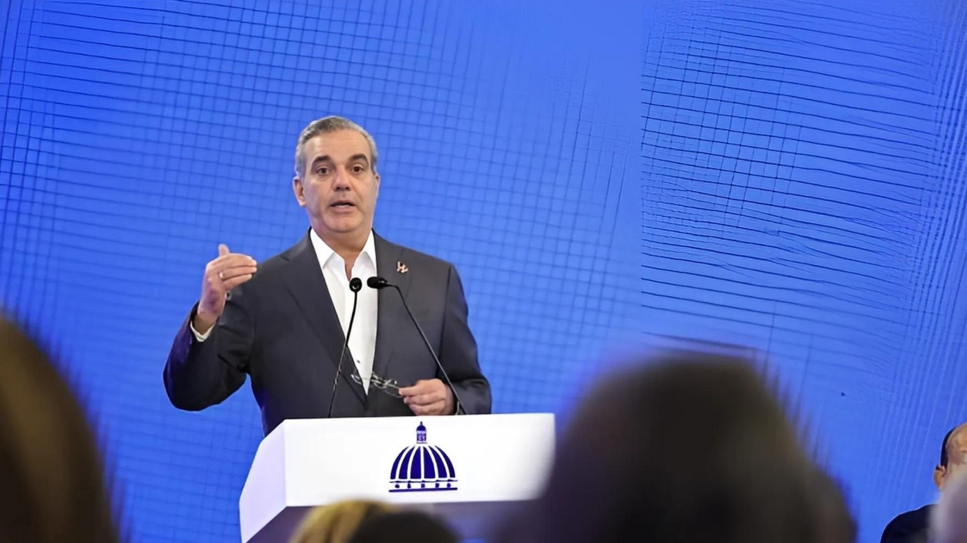 sectores-expectantes-ante-propuesta-de-reforma-fiscal-que-presentara-luis-abinader