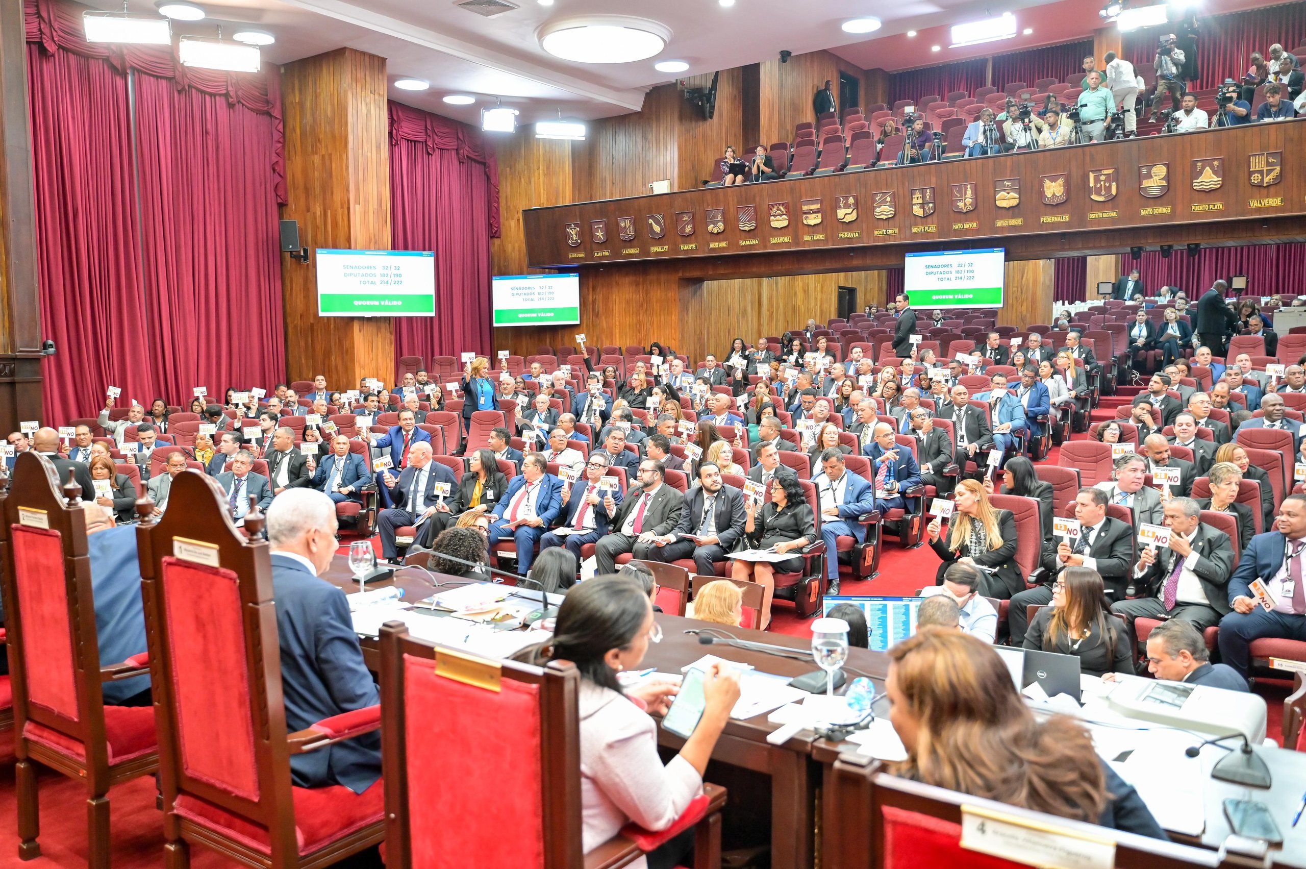 asamblea-nacional-revisora-aprueba-en-primera-lectura-modificaciones-a-siete-articulos-carta-magna