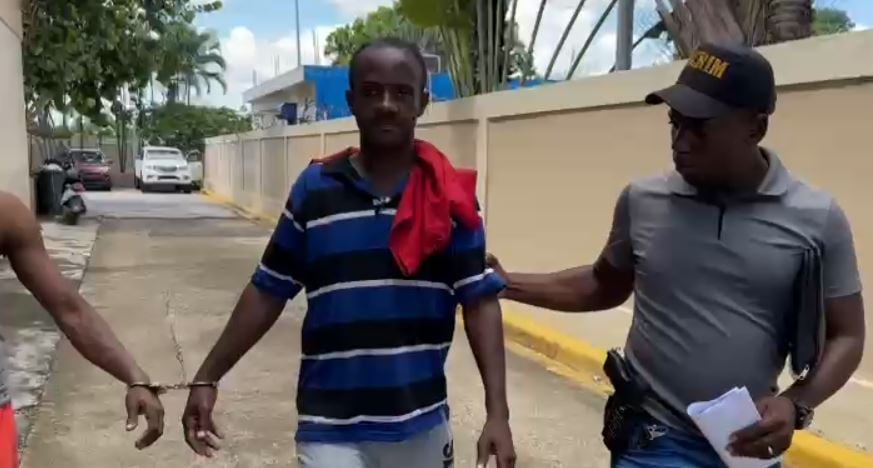 arrestan-hombre-acusado-de-intentar-incendiar-iglesia-en-peralvillo