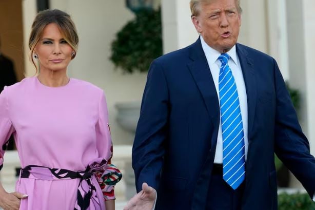 donald-trump-recomienda-las-memorias-de-su-esposa-melania-como-regalo-de-navidad
