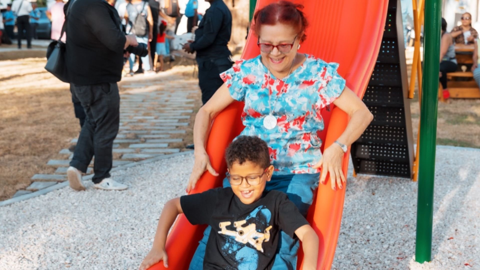 con-gimnasio-al-aire-libre-y-area-infantil-alcaldia-inaugura-el-parque-belisario-curiel