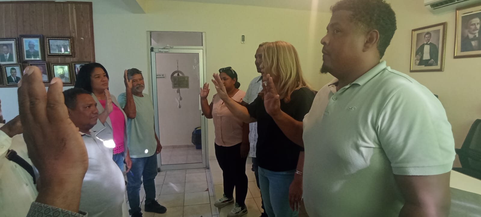 alcaldesa-de-los-rios-conforma-y-juramenta-en-cabildo-abierto,-el-comite-de-seguimiento-y-control-municipal