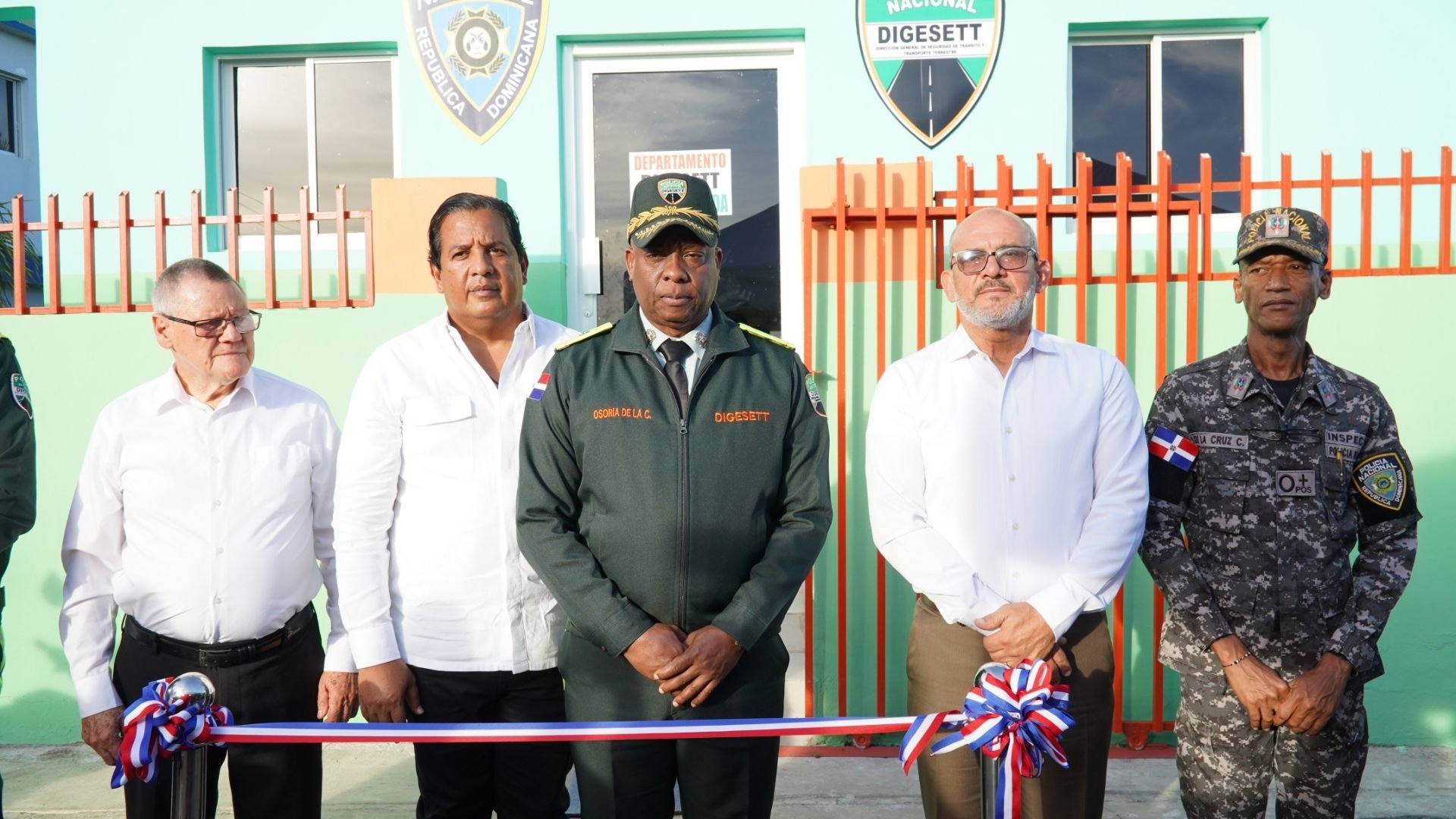 digesett-inaugura-nueva-comandancia-en-el-distrito-municipal-la-otra-banda-de-higuey
