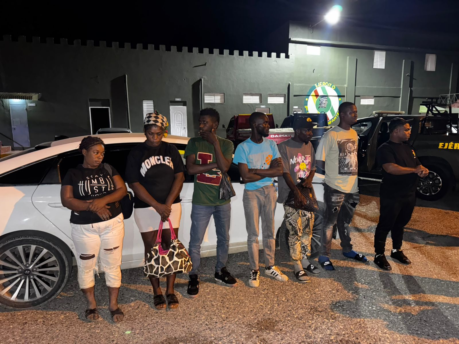 ejercito-somete-a-la-justicia-a-cuatro-dominicanos-por-trafico-de-indocumentados