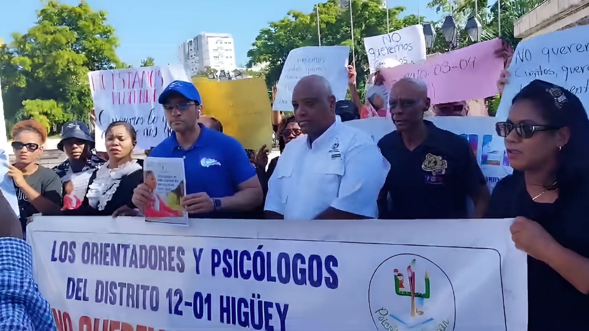 maestros-que-aprobaron-concursos-de-oposicion-protestan-por-nombramientos