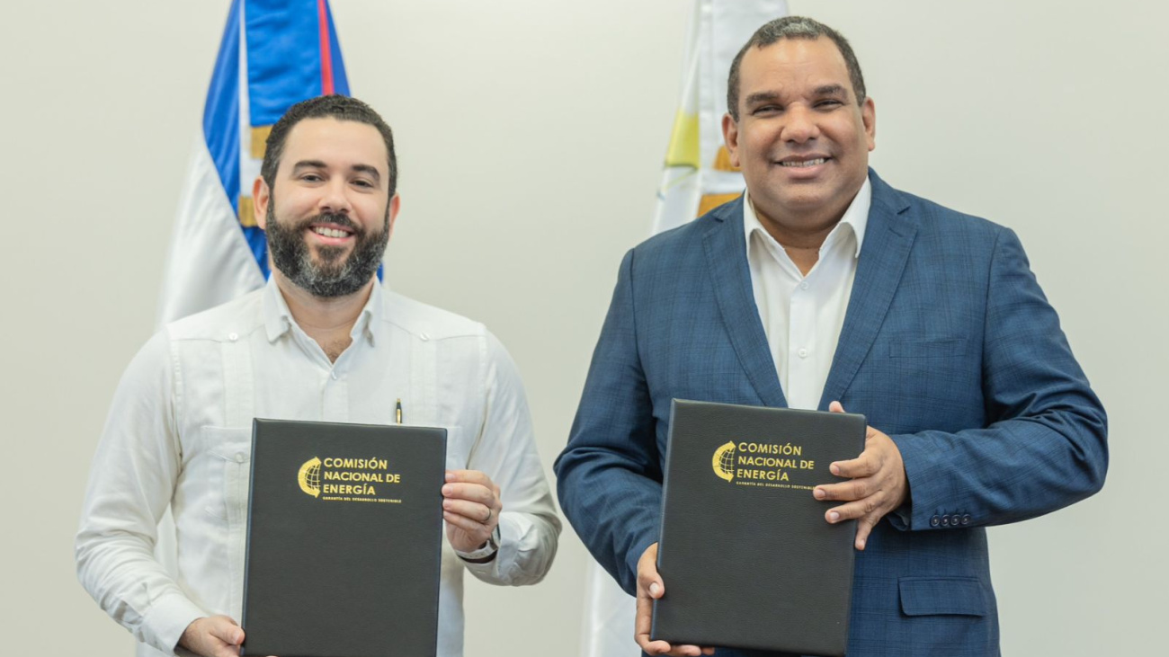 gobierno-dominicano-otorga-concesion-definitiva-para-parque-solar-payita-2