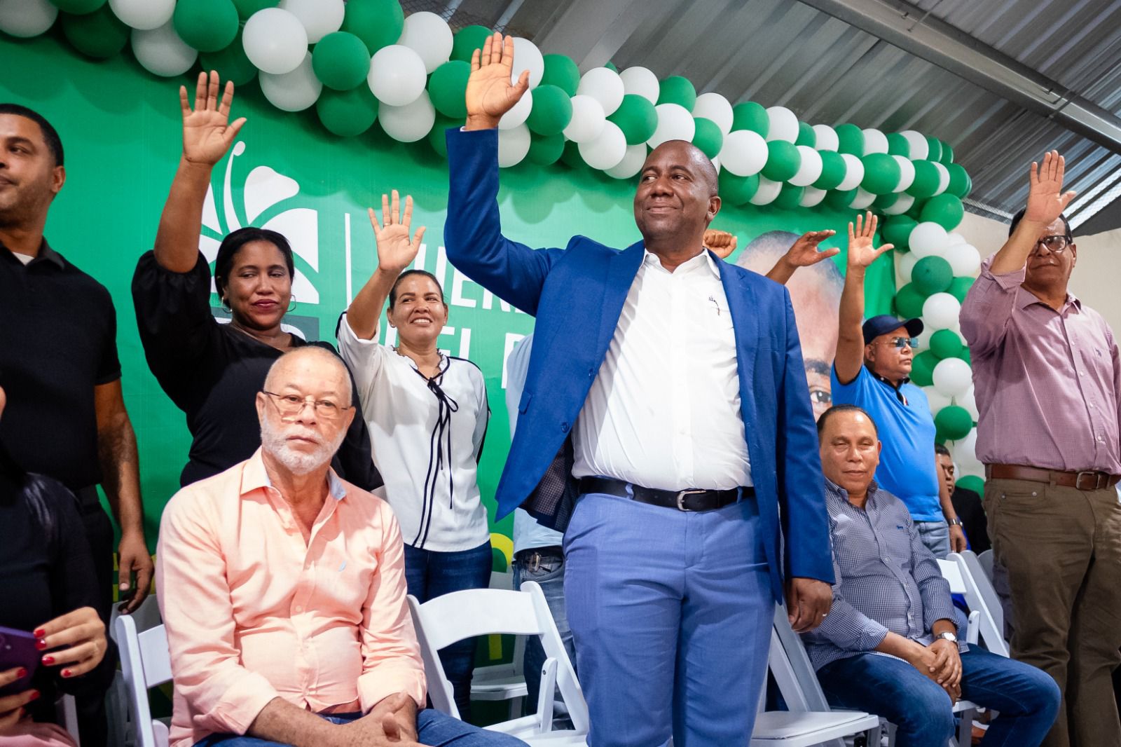 regidor-odalys-tejada-y-su-equipo-del-pld-en-santiago-se-suman-a-la-fuerza-del-pueblo