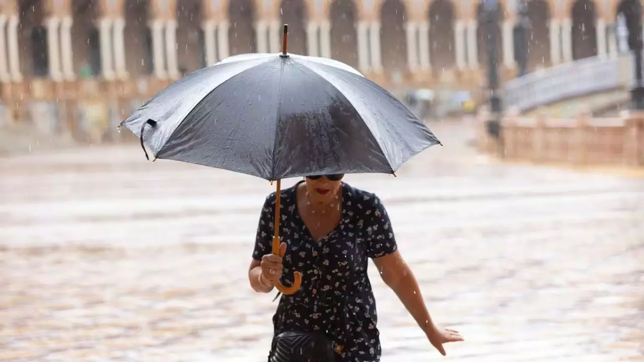 activa-onda-tropical-y-vaguada-provocara-lluvias-en-las-proximas-24-a-48-horas