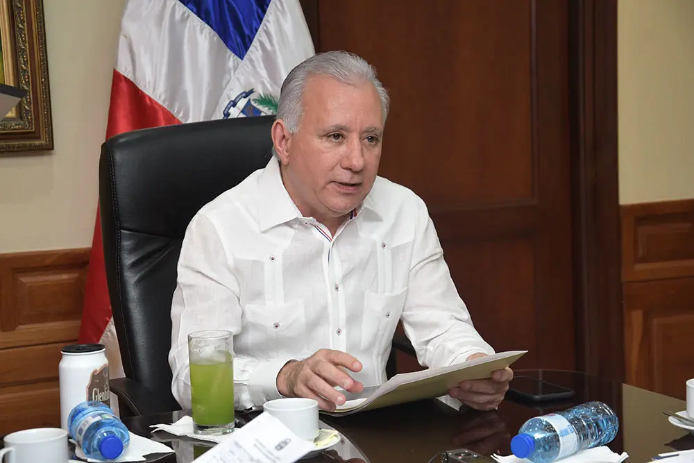 senador-antonio-taveras-no-cobra-“barrilito”;-ha-rechazado-rd$52-millones
