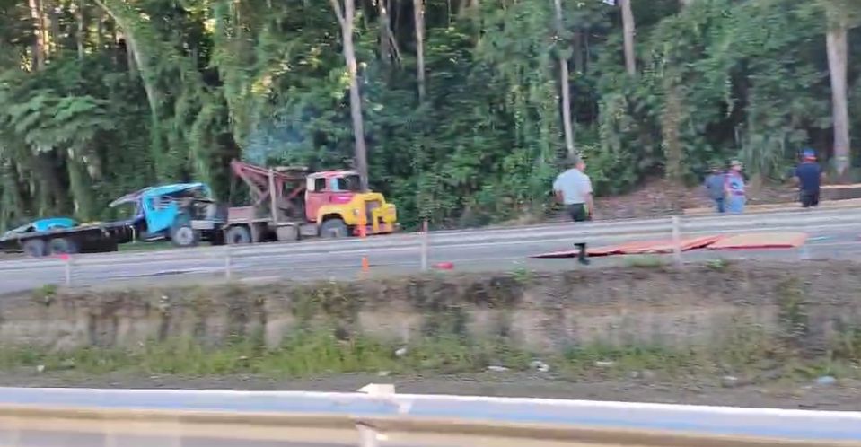 reportan-accidente-de-transito-en-km-18-de-la-autopista-duarte;-se-desconoce-si-hay-heridos