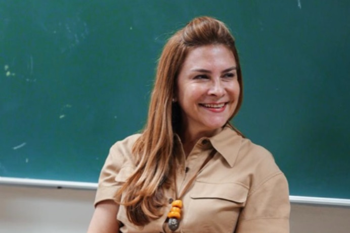 carolina-mejia-considera-la-decision-de-abinader-es-“acertada-y-democratica”,-siempre-escuchando