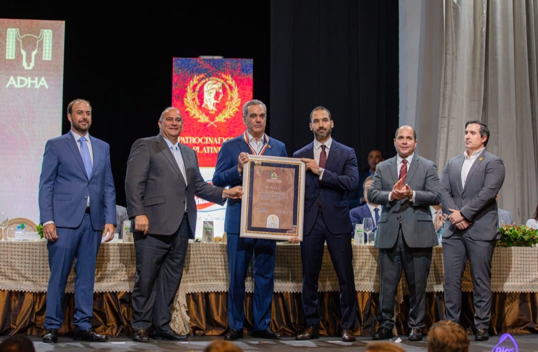 adha-celebra-la-xxxiii-entrega-de-la-medalla-de-honor-al-merito