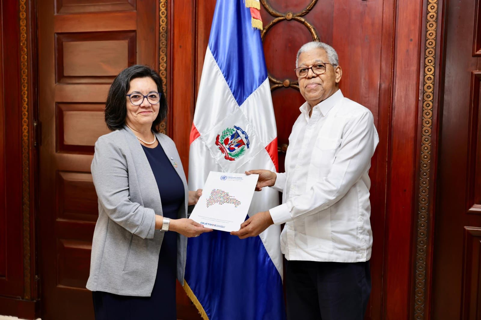 nueva-coordinadora-residente-del-sistema-de-naciones-unidas-en-rd-presenta-credenciales-al-mirex