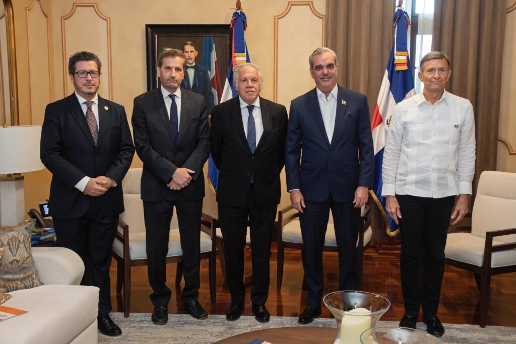presidente-abinader-recibe-a-luis-almagro,-secretario-general-de-la-oea