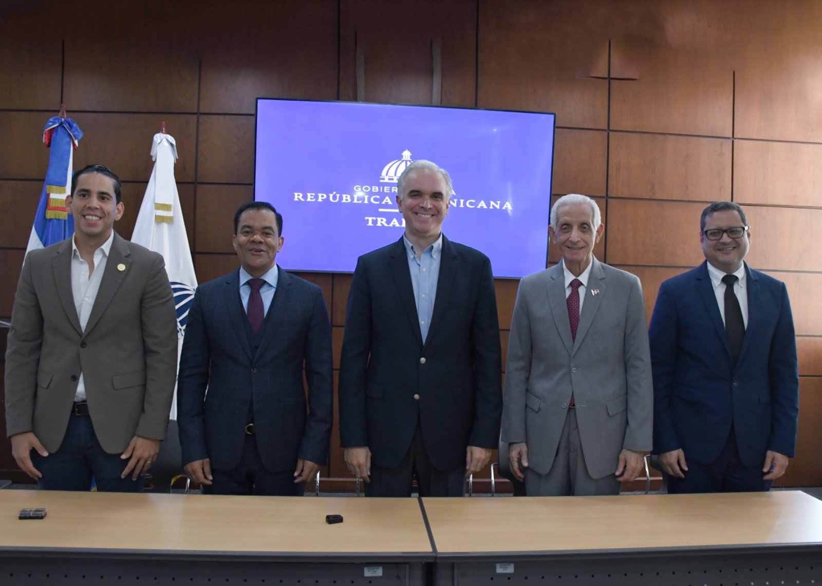 ministro-de-trabajo-juramenta-a-elias-baez-como-director-del-dida