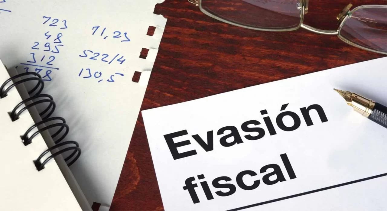 economista-exige-medidas-contra-evasion-fiscal-en-comercios-chinos;-sugiere-un-impuesto-unico-anticipado