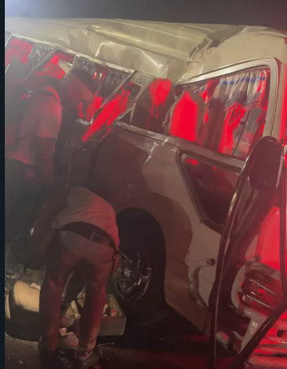 video:-reportan-aparatoso-accidente-de-transito-en-autopista-6-de-noviembre