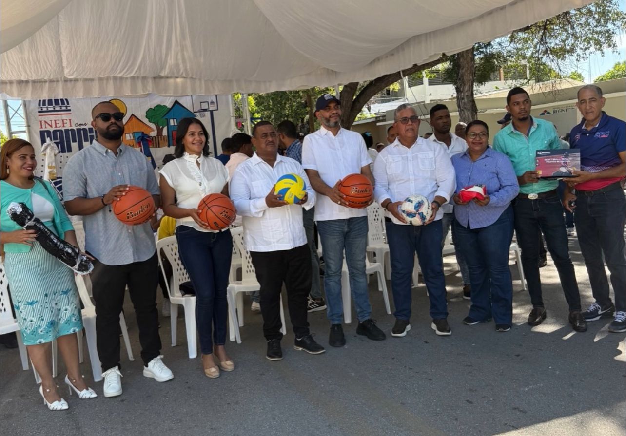 realizan-en-neyba-el-programa-«inefi-con-el-barrio»