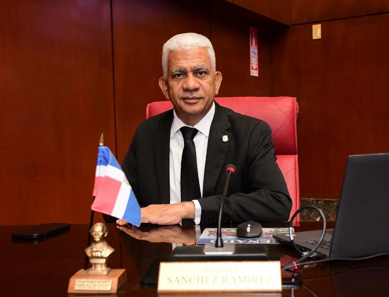 presidente-del-senado-aclara-constitucion-no-da-poder-al-presidente-para-cubrir-vacantes-en-nivel-municipal