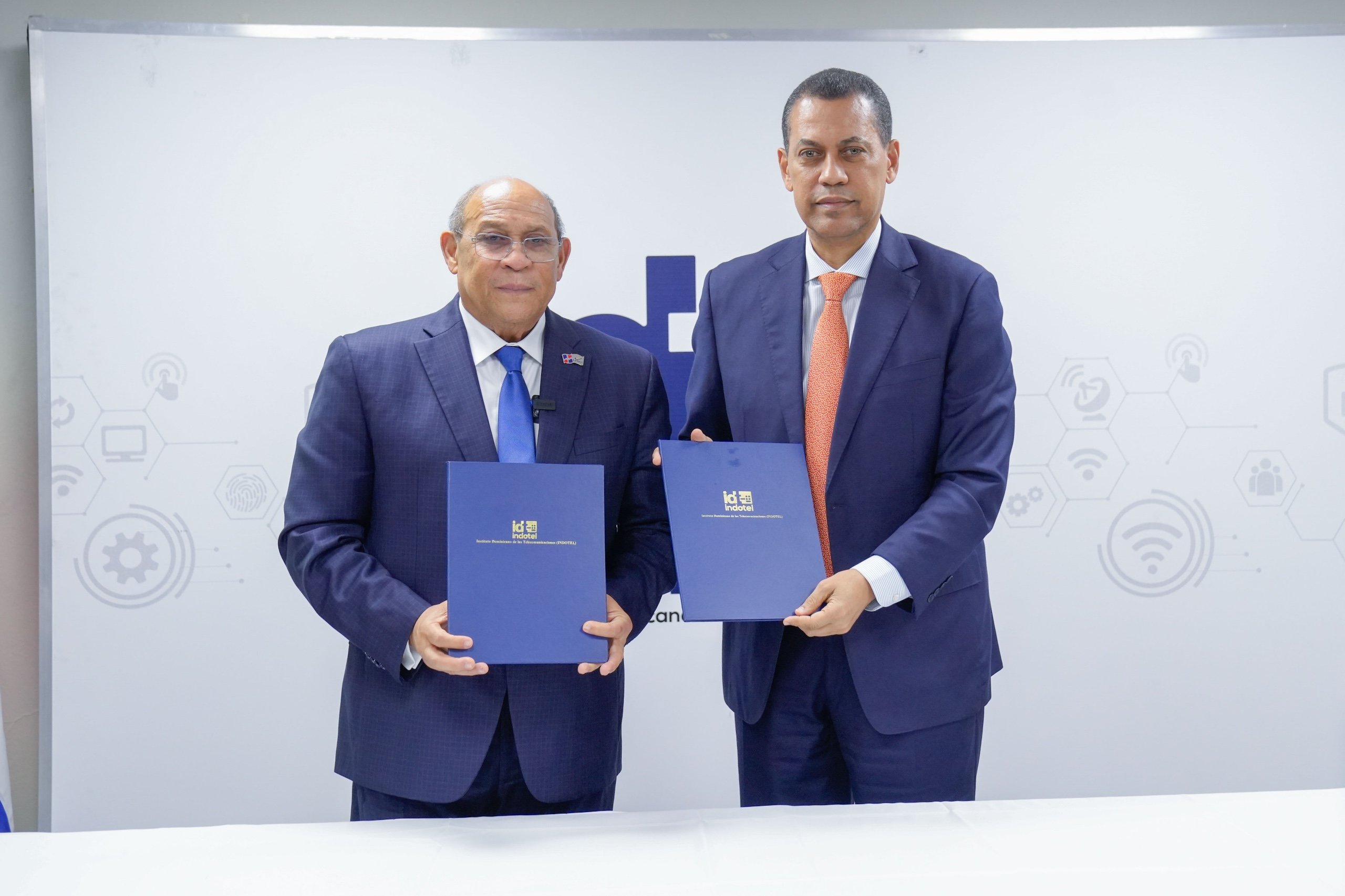 infotep-e-indotel-iniciaran-alfabetizacion-digital-para-miembros-de-la-pn