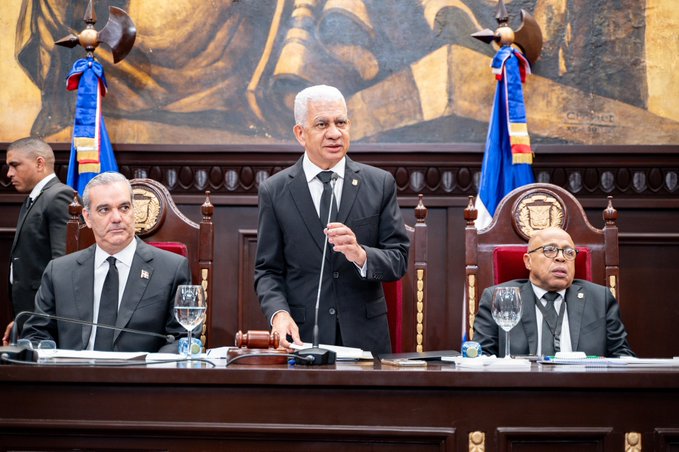 ricardo-de-los-santos:-«en-este-proceso-trazamos-una-raya-poniendo-el-interes-del-pais-por-encima-del-particular»