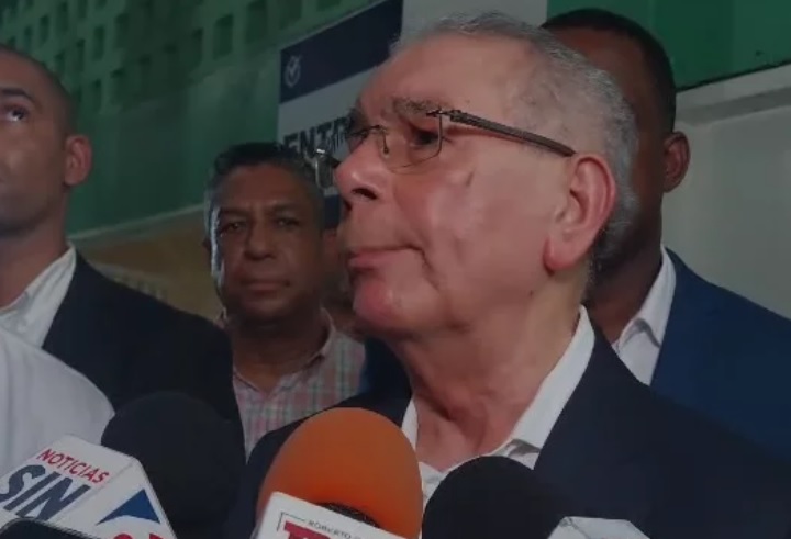 danilo-medina-aclara-que-no-le-interesa-ser-candidato-presidencial;-recuerda-puso-el-transitorio-de-«nunca-jamas»