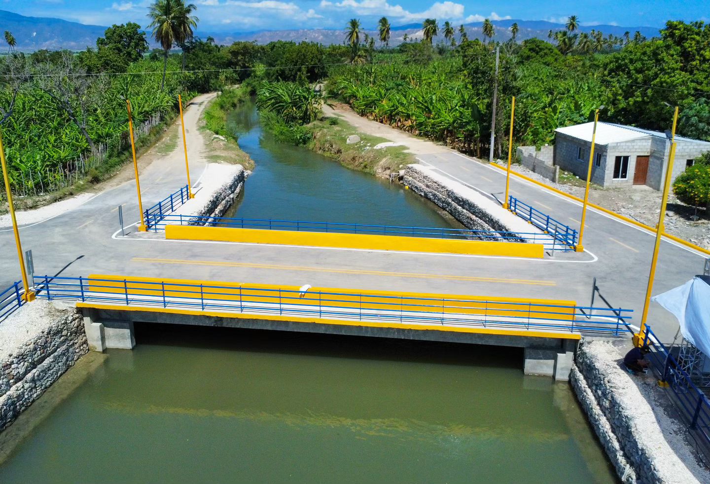 desarrollo-provincial-inaugura-puente-y-play-de-beisbol